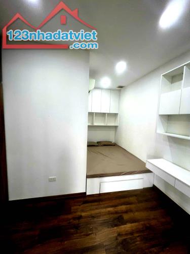 Chính chủ bán gấp chung cư Tòa B Golden Palace MễTrì, Nam Từ Liêm. DT: 90m2 – 2PN. 6,15 - 2