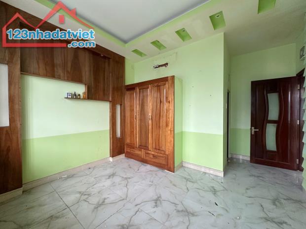 Bán nhà 4 tầng 102m2 đường Phạm thế Hiển, Quận 8 giá nhỉnh 7 tỷ