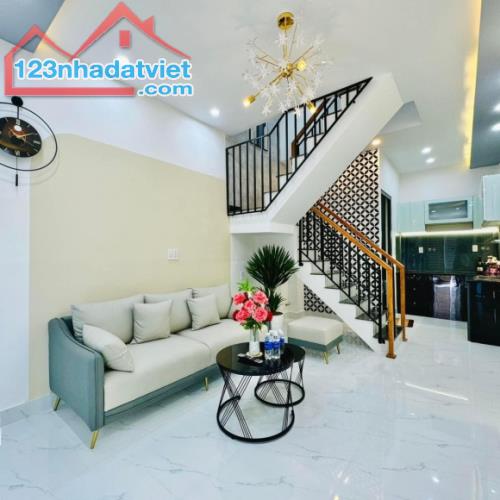 🏡 [ Bán Gấp ] Nhà Mặt Phố Đường Ô Tô Thông _ Liền Kề Lê Văn Thịnh , Quận 2 _ 3 Tầng 4 Pn.