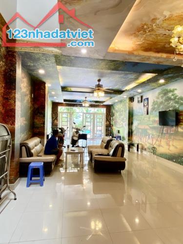 Nhà 4 tầng đẹp mới Phạm Thế Hiển ngang 5m Phân Lô chỉ 9 tỷ nhỉnh