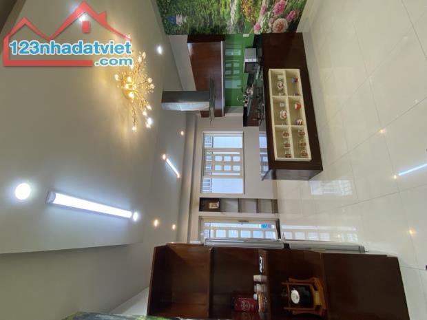 Nhà 4 tầng đẹp mới Phạm Thế Hiển ngang 5m Phân Lô chỉ 9 tỷ nhỉnh - 1