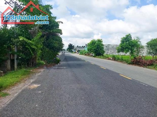 SIÊU PHẨM MT ĐƯỜNG BA SA THÍCH HỢP ĐẦU TƯ KINH DOANH SHR TRONG KDC ĐÔNG ĐÚC CHỈ 670 TRIỆU