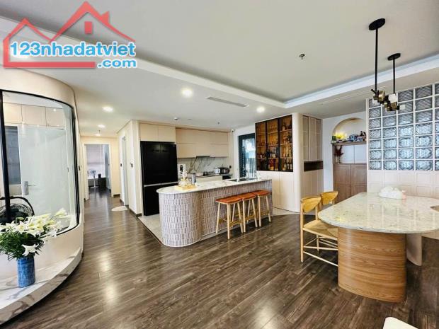 Dleroi Soleil 2 ngủ -3 ngủ view Hồ Tây, Sông Hồng giá từ 8,6 tỷ -16 tỷ sẵn sổ đỏ giao dịch - 2