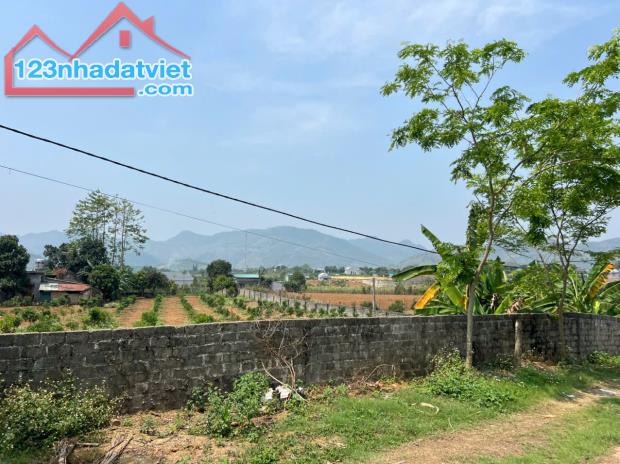 Bán 1000M_có 950M thổ cư bám đường bê tông 20M_gần trung tâm Cao Phong Hoà Bình_1,x tỷ - 1