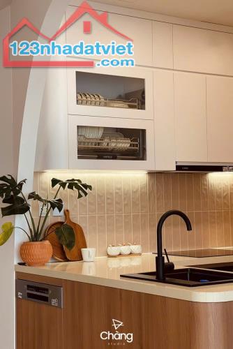 Bán căn dt 135,7m giá rẻ nhất thị trường đối với căn góc view sông hồng và Hồ Tây 18 tỷ . - 3