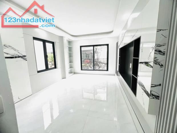 Bán nhà 5 tầng mới xây phố Trần Hòa, ô tô tránh, kinh doanh, chỉ 10.85 tỷ. - 1