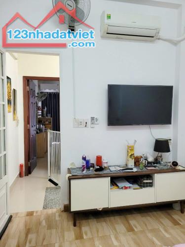Nhà HXH 2 lầu đúc kiên cố Hưng Phú P10Q8 - Giá 5.5 tỷ - 3