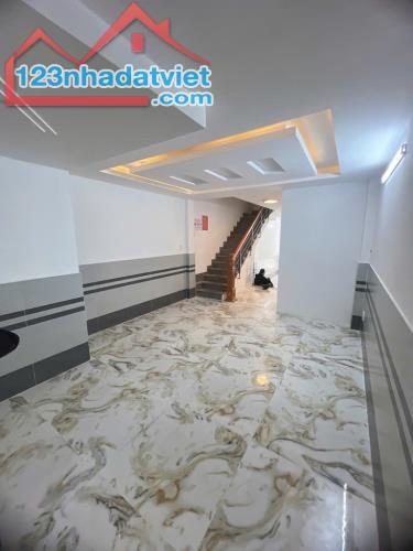 Bán Nhà Mặt Tiền,Khu Tên Lửa,Ngay Chợ Da Sà -4 Tầng - 4m x 23m - 11,8 Tỷ TL - 1