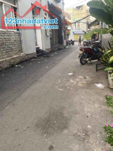 Bán nhà Q6 Đặng Nguyên Cẩn ngang 10m hoàn công đủ chỉ 5,x tỷ nhỏ - 2