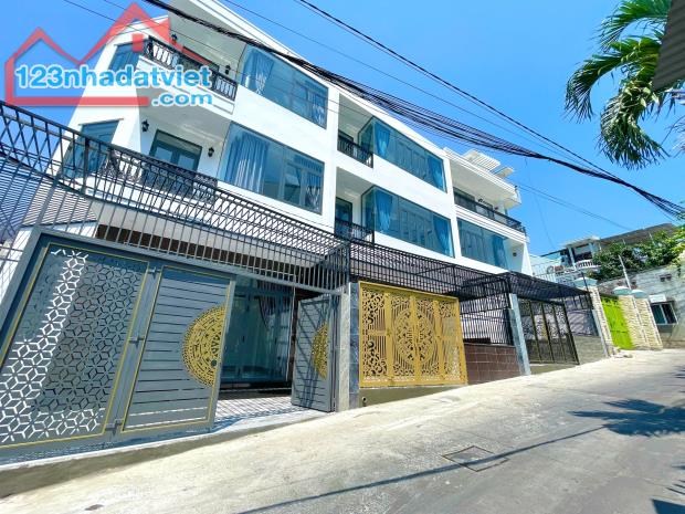 Bán nhà mới xây 79,5m2 đường Mai An Tiêm, Nha Trang