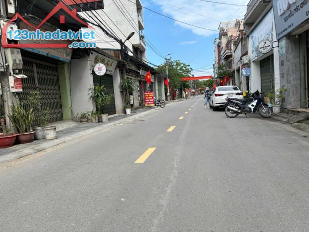 💧💧HÀNG HIẾM 1 LÔ DUY NHẤT ĐƯỜNG 2 Ô TÔ TRÁNH PHÓNG ☃️ Dt : 65m Mt : 4m  💥 Giá : 2ty xx