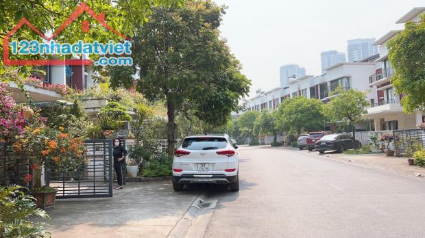 Khu Đô Thị Mới Đại Kim 75m2 - 5 Tầng - Hơn 20 tỷ - 3 Làn Ô tô tránh, Vỉa hè rộng. - 1