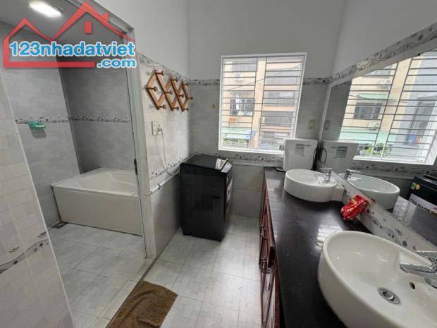 Bán nhà 3 tầng Phạm Cự Lượng, Sơn Trà, Đà Nẵng. Vị trí kinh doanh, cho thuê quá ngon. - 2