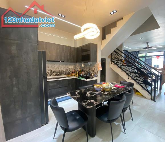 Nhà mới tinh-HXH - 81M2 - Bao hoàn công - Sát Đỗ Xuân Hợp, Trường ĐH-CĐ- TNP B Chỉ 7,5 tỷ - 1
