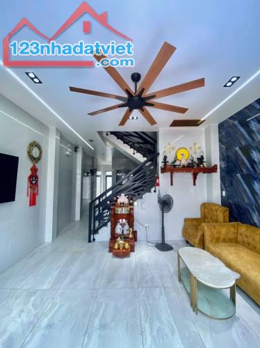 Nhà mới tinh-HXH - 81M2 - Bao hoàn công - Sát Đỗ Xuân Hợp, Trường ĐH-CĐ- TNP B Chỉ 7,5 tỷ - 2