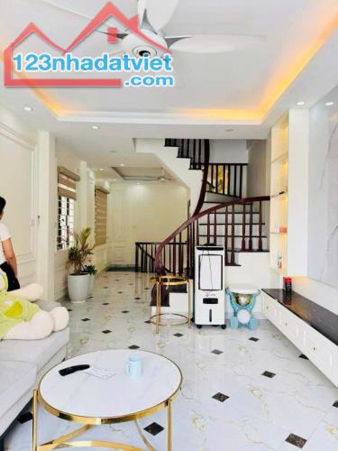 BÁN NHÀ PHƯƠNG CANH – 42M2, 5 TẦNG – NGÕ THÔNG, Ô TÔ – KD, SẦM UẤT – TỪ LIÊM, 8.5 TỶ