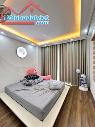 BÁN NHÀ TRỊNH VĂN BÔ – 35M2, 5 TẦNG – KD, ĐỒ LUXURRY – Ô TÔ THÔNG, TỪ LIÊM NHÌNH 8 TỶ