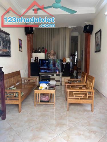 BÁN NHÀ DI TRẠCH-ĐH CÔNG NGHIỆP-KHÔNG QUY HOẠCH- NỞ HẬU - 40M-3.75 TỶ-CÓ RA LỘC - 1