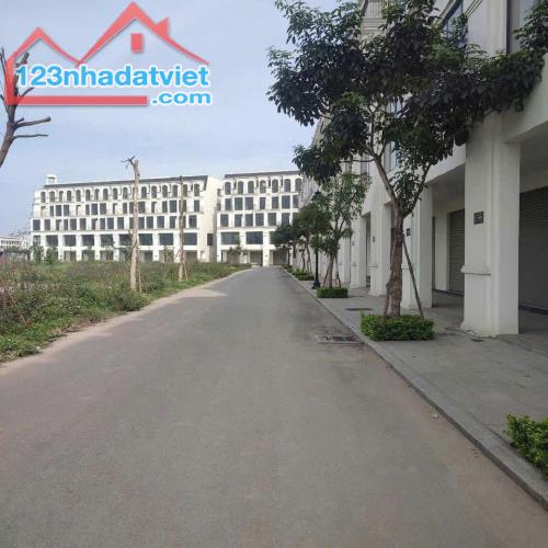 ☄️1 LÔ DUY NHẤT 88M ĐẤT DỊCH VỤ DI TRẠCH ĐƯỜNG 20M VỈA HÈ MẶT TIỀN QUYÊN LỰC VIEW HỒ ĐIỀU