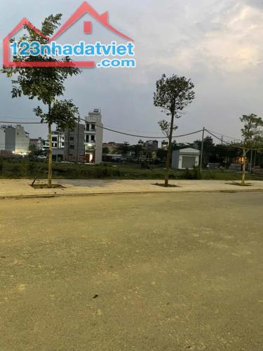 ☄️1 LÔ DUY NHẤT 88M ĐẤT DỊCH VỤ DI TRẠCH ĐƯỜNG 20M VỈA HÈ MẶT TIỀN QUYÊN LỰC VIEW HỒ ĐIỀU - 1