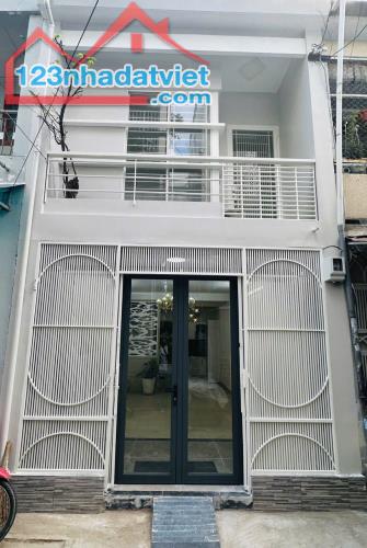 Bán Nhà HXH Đường Cách Mạng Tháng Tám, Phường 12, Quận 10. Diện tích: 3.8m x 9m, Giá 6.1