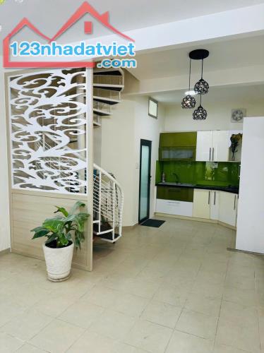 Bán Nhà HXH Đường Cách Mạng Tháng Tám, Phường 12, Quận 10. Diện tích: 3.8m x 9m, Giá 6.1 - 2