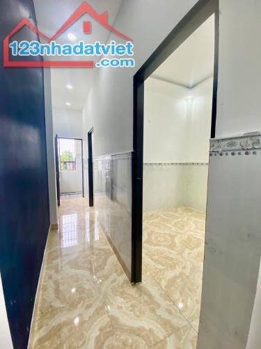 NHÀ 2 TẦNG - MẶT TIỀN ĐƯỜNG NHỰA TRẦN THỊ BỐC - THỚI TAM THÔN HÓC MÔN ĐI BỘ RA CHỢ HÓC MÔN - 5
