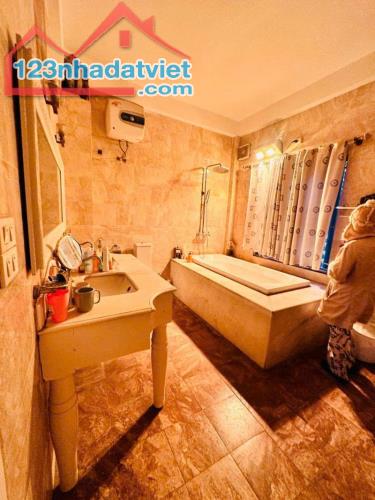 NGUYỄN CHÍ THANH - NHÀ ĐẸP - PHÂN LÔ - Ô TÔ - 55M² NHỈNH 18 TỈ - NỘI THẤT XỊN SÒ - 5