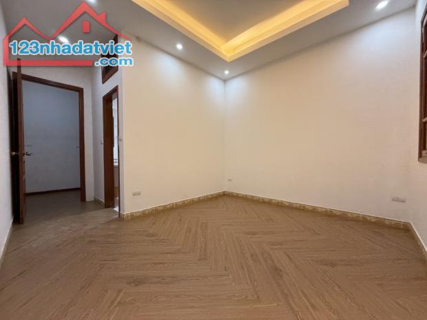 BÁN NHÀ -NGUYỄN LƯƠNG BẰNG-ĐỐNG ĐA-DÂN XÂY  TRƯỚC NHÀ RỘNG 3M GẦN XÁT PHỐ - 1