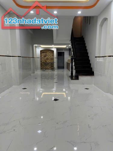 BÁN NHÀ GẦN HỒNG BÀNG,QUẬN 11,3 TẦNG,61M2,HẺM XE HƠI TRÁNH,CHỈ 8 TỶ - 2