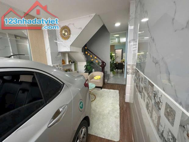 BÁN NHÀ MẶT TIỀN KINH DOANH KHU CITILAND- SỐ NHÀ LỘC PHÁT- 50M2 - 4 TẦNG- 4 P.NGỦ- KHÔNG