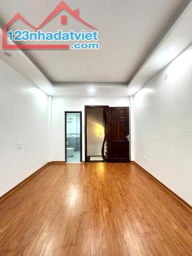 NHÀ MỚI KÍNH KOONG- TRUNG TÂM XUÂN ĐỈNH - 5 TẦNG- 33M- GIÁ 7.5 TỶ - 2
