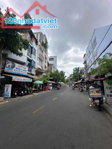 MẶT TIỀN KINH DOANH 5 TẦNG-ĐƯỜNG NHỰA 12M-NGAY EMART PHAN HUY ÍCH