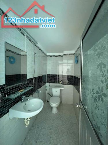Nhà 1 trệt 2 lầu, hẻm xe hơi, Phường Phú Hữu Q9 giá 4,2 tỷ/51m2 - 5