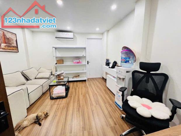 KIM HOA - NHÀ ĐẸP - 7 TẦNG THANG MÁY - NGÕ THÔNG - Ô TÔ VÀO NHÀ - 55M² NHỈNH 16 TỈ - 2