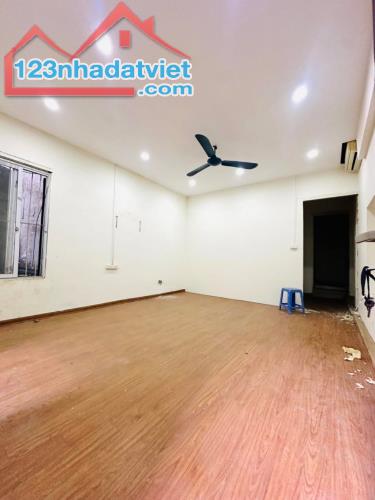 BÁN NHÀ TT 2 TẦNG, Sd 80M2, NGÕ BẠCH MAI, HAI BÀ TRƯNG, GIÁ 2 TỶ x - SỔ ĐỎ CHÍNH CHỦ - 2