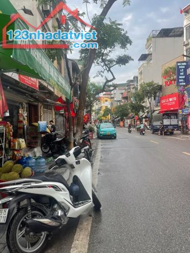 NHÀ MẶT ĐƯỜNG TRƯƠNG ĐỊNH HAI BÀ TRƯNG, VỊ TRÍ ĐẸP KINH DOANH ĐỈNH. DT 370M2 GIÁ 105 TỶ