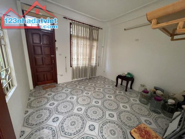 Cho thuê nhà nguyên căn Phố Minh Khai 3 tầng x 60m2, 4 ngủ, KD online kết hợp ở gđ, 15 - 1