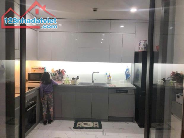 BÁN CĂN HỘ CHUNG CƯ CAO CẤP NGOẠI GIAO ĐOÀN- BẮC TỪ LIÊM - DT: 140M, TẦNG TRUNG, GIÁ 11.5T - 3