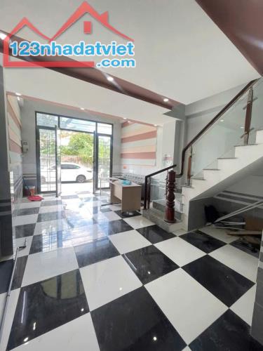474💥Cho thuê nhà hẻm Trần Hưng Đạo, Ninh Kiều – Nhà đẹp, giá tốt, thuận tiện kinh doanh!