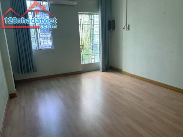 HXH THÔNG BÙI MINH TRỰC P5 QUẬN 8 - NHÀ 2 TẦNG 30M2 - VUÔNG VỨC - CHỈ 3.3 TỶ - 1