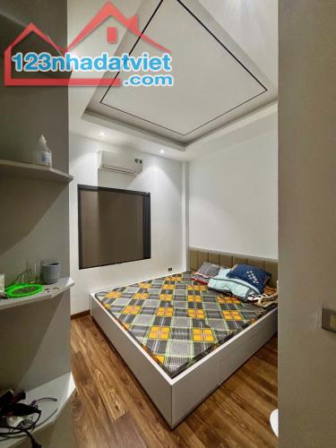 Nhà đẹp nội thất xịn ô tô vào nhà ngõ Phố Lý Sơn Thượng Thanh DT 48m2 . Giá 12.5 tỷ - 4