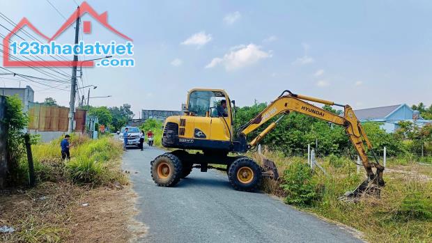 CẦN BÁN ĐẤT 250m2 600tr Vị Trí ĐẸP TẠI TP. BẾN CÁT, BÌNH DƯƠNG