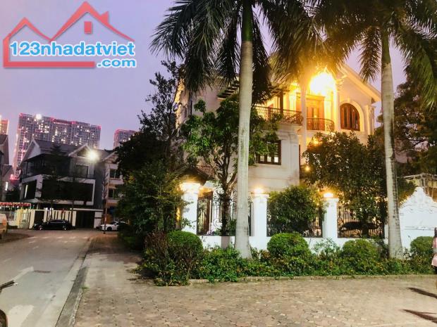 BÁN BIỆT THỰ KĐT - MỸ ĐÌNH - HÀ NỘI - 200M2 - SỔ ĐỎ - 1