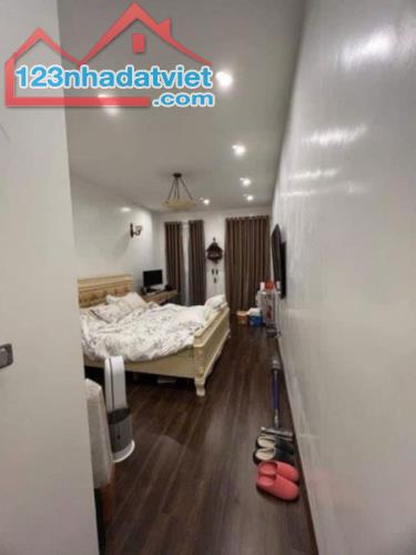 BÁN NHÀ PHỐ HÀO NAM _ KINH DANH ĐỈNH _ DIỆN TÍCH KHỦNG 75M - 1