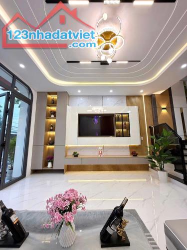 Chỉ 2 tỷ 850 – Sở hữu nhà mới 100% hẻm 1 sẹc, diện tích 150m², 3PN, 4WC– Trung tâm TP. Thủ - 2