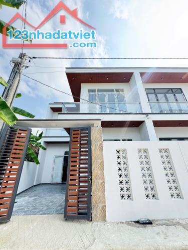BIỆT THỰ MINI 8x12 GIÁP BỬU LONG SỔ HỒNG THỔ CƯ CHỈ 600TR SỞ HỮU