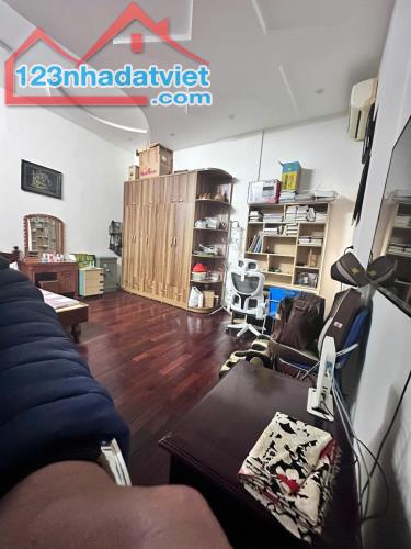 KINH DOANH HOÀNG QUỐC VIỆT - XE TẢI ĐỖ NGÀY ĐÊM - HAI THOÁNG - 88M2 - HƠN 22 TỶ - 4