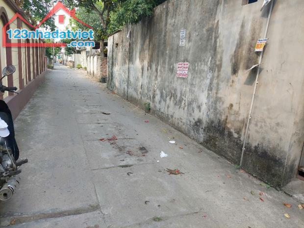 GIÁ TỐT - HIẾM - LÔ GÓC – ĐƯỜNG THÔNG Ô TÔ – TT QUANG MINH - 1