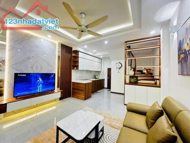 Đội Cấn 35m2 x mặt tiền rộng 4.2M - Cách ô tô đỗ 40M - Ngõ thoáng sáng. - 1